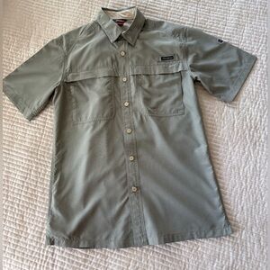 Men’s Eddie Bauer Performance Button Shirt Size Small